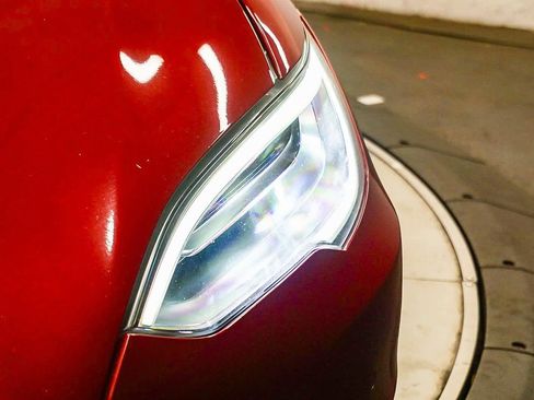 Used 2016 Tesla Model S 90D image 7