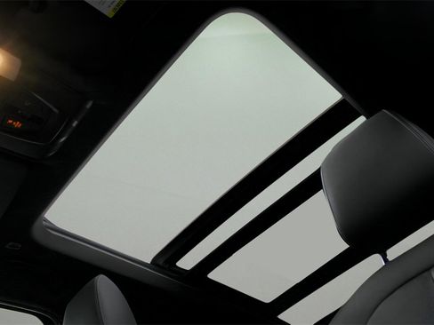 Used 2018 BMW X1 xDrive28i image 19