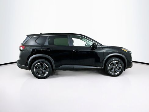 Used 2024 Nissan Rogue SV image 10
