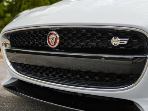 Used 2017 Jaguar F-TYPE S RWD image 19