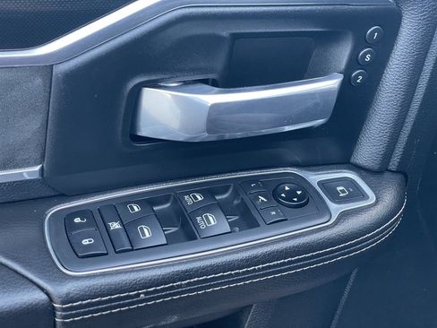 Used 2021 RAM 2500 Laramie w/ Night Edition AWD/4WD image 36