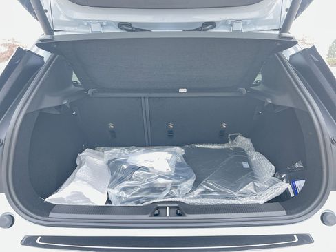 New 2025 Volvo EX30 Ultra w/ Protection Package Premier image 25