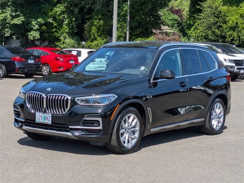 Used 2022 BMW X5 xDrive45e w/ Executive Package image 9