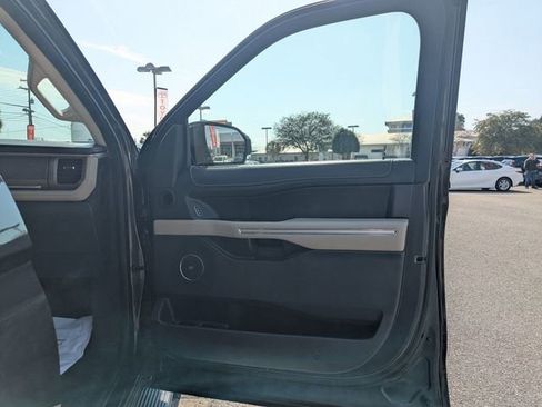 Used 2024 Ford Expedition Max Limited RWD image 33