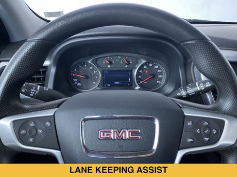 Certified 2023 GMC Acadia SLE w/ Driver Convenience Package FWD image 3
