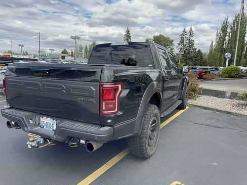Used 2018 Ford F150 Raptor w/ Equipment Group 802A Luxury AWD/4WD image 2