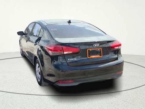 Used 2018 Kia Forte LX image 5