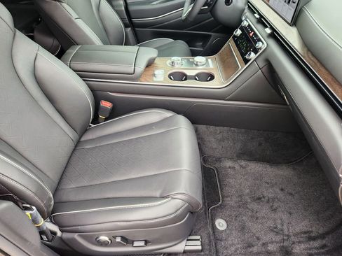 New 2026 Genesis GV80 2.5T Prestige image 9