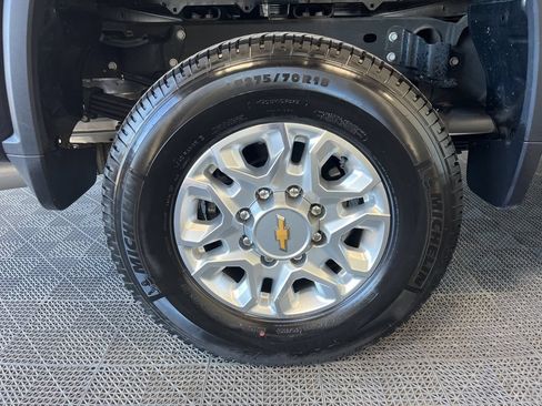 Used 2025 Chevrolet Silverado 2500 LT w/ Safety Package AWD/4WD image 22