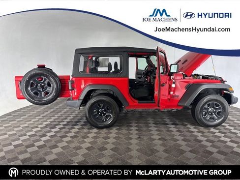 Used 2022 Jeep Wrangler Sport image 16