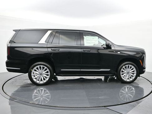 New 2026 Cadillac Escalade 4WD w/ LPO, Floor Liner Package image 6