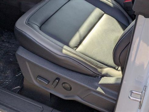 New 2026 Ford Bronco Outer Banks image 4