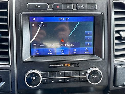 Used 2021 Ford Expedition Limited image 14