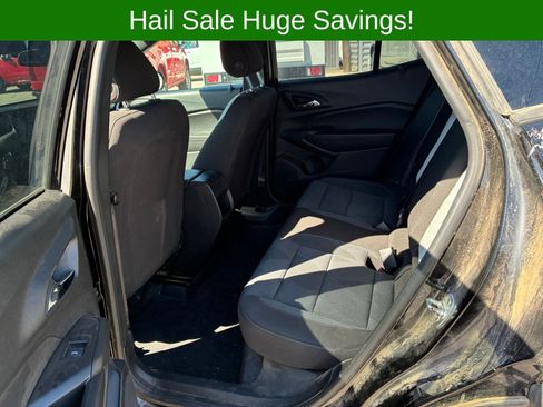 Used 2024 Chevrolet Trax RS w/ Driver Confidence Package FWD image 3