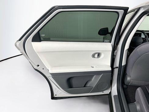 Used 2024 Hyundai Ioniq 5 SE RWD image 26