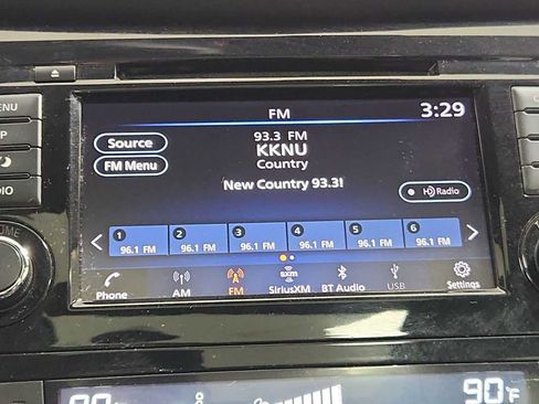 Used 2019 Nissan Rogue SL w/ Premium Package image 18