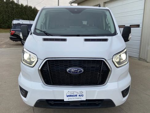Used 2023 Ford Transit 350 XLT image 3