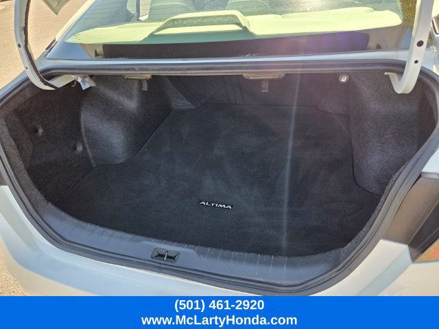 Used 2025 Nissan Altima 2.5 SV FWD image 14