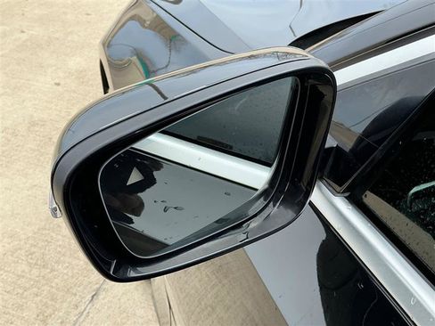 Used 2020 BMW 330i Sedan w/ Convenience Package image 13