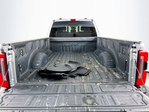 Used 2024 Ford F450 Platinum w/ FX4 Off-Road Package AWD/4WD image 10