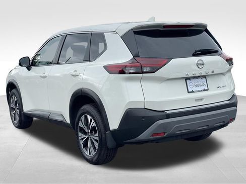 Certified 2023 Nissan Rogue SV w/ SV Premium B Package AWD/4WD image 5