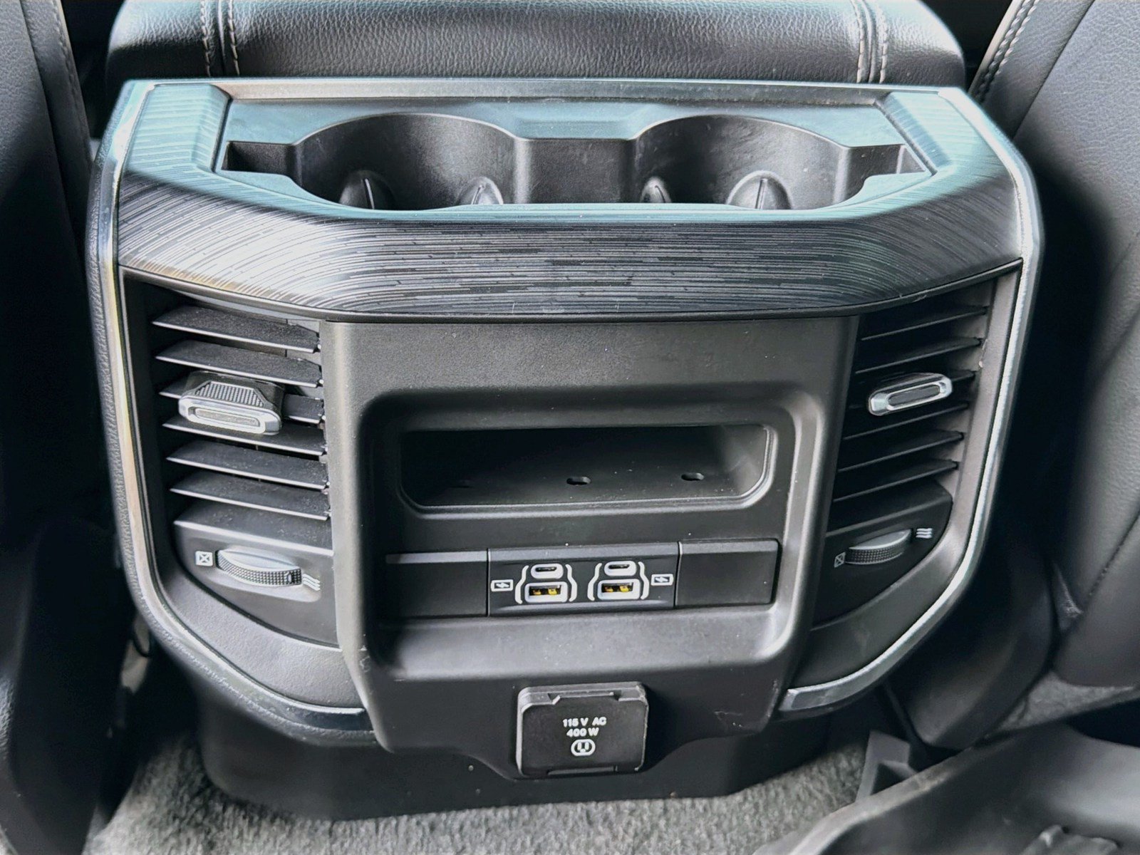 Used 2023 RAM 1500 Laramie AWD/4WD image 22
