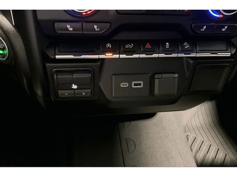 Used 2021 Chevrolet Silverado 1500 RST image 33