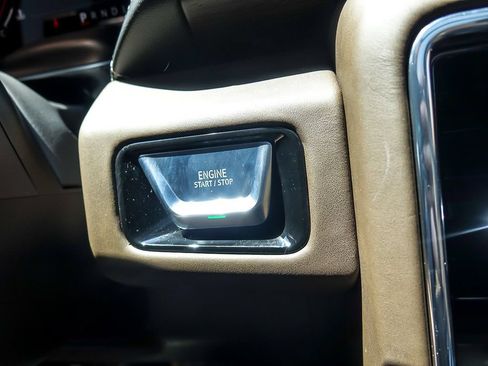 Used 2026 GMC Yukon Denali Ultimate AWD/4WD image 19