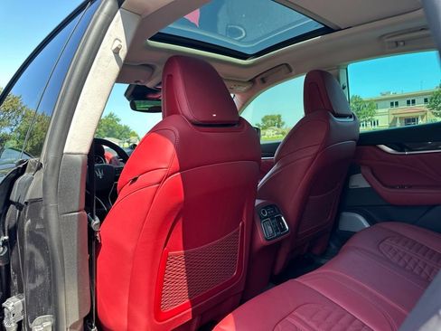 Used 2022 Maserati Levante Modena S AWD/4WD image 28