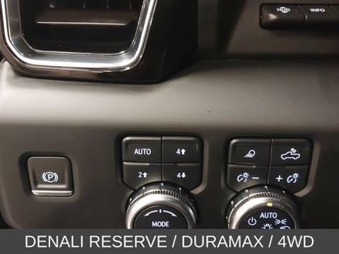 Used 2024 GMC Sierra 2500 Denali w/ Denali Reserve Package AWD/4WD image 24
