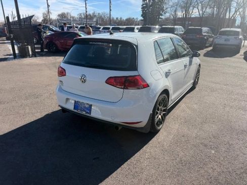 Used 2016 Volkswagen GTI SE image 10