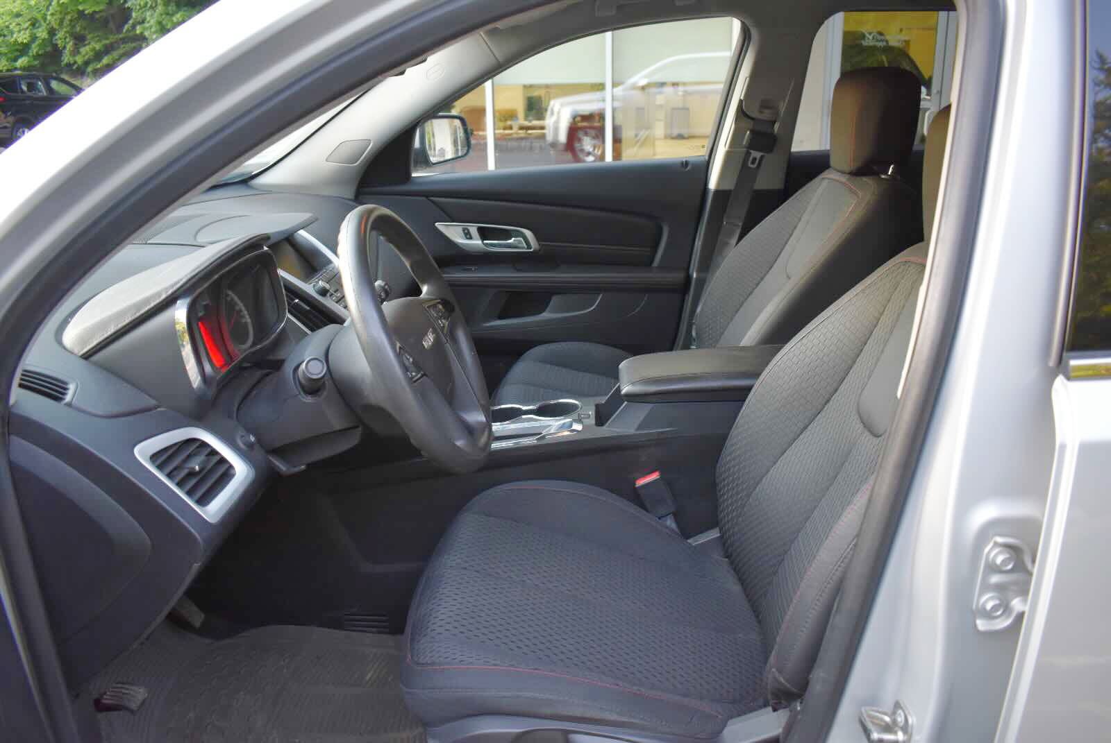 Used 2015 GMC Terrain SLE w/ LPO, Protection Package FWD image 10