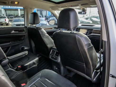Used 2019 Volkswagen Atlas SEL Premium image 23
