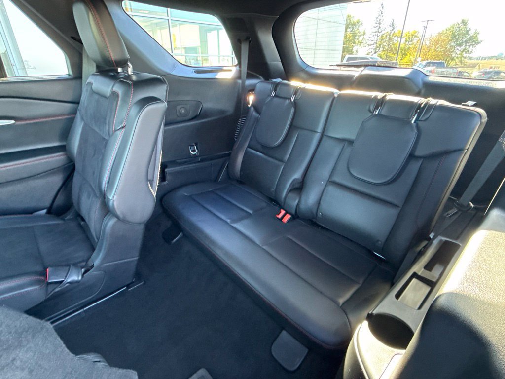 Used 2025 Ford Explorer ST AWD/4WD image 36