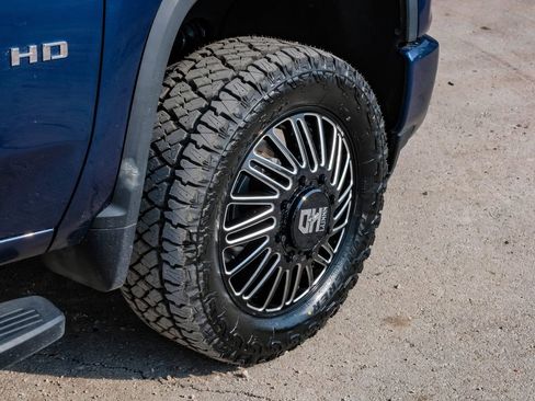 Used 2022 Chevrolet Silverado 3500 High Country w/ Safety Package II image 62