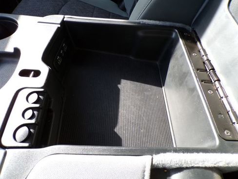 Used 2019 RAM 1500 Big Horn image 30