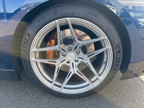 Used 2014 Nissan GT-R Premium image 9