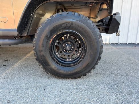Used 2003 Jeep Wrangler X AWD/4WD image 24