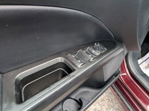 Used 2017 Ford Fusion SE w/ Fusion SE Technology Package image 15