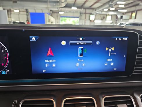 Used 2024 Mercedes-Benz GLE 350 4MATIC image 24