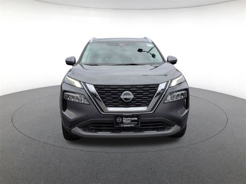 Used 2023 Nissan Rogue SV w/ SV Premium Package image 2