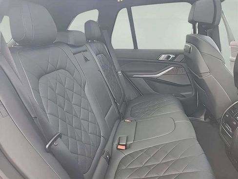 Used 2025 BMW X5 xDrive40i w/ Climate Comfort Package AWD/4WD image 29