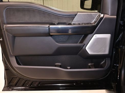 Certified 2025 Ford F350 Platinum AWD/4WD image 11