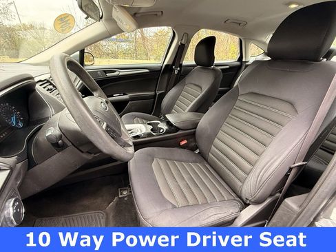 Used 2014 Ford Fusion SE image 12