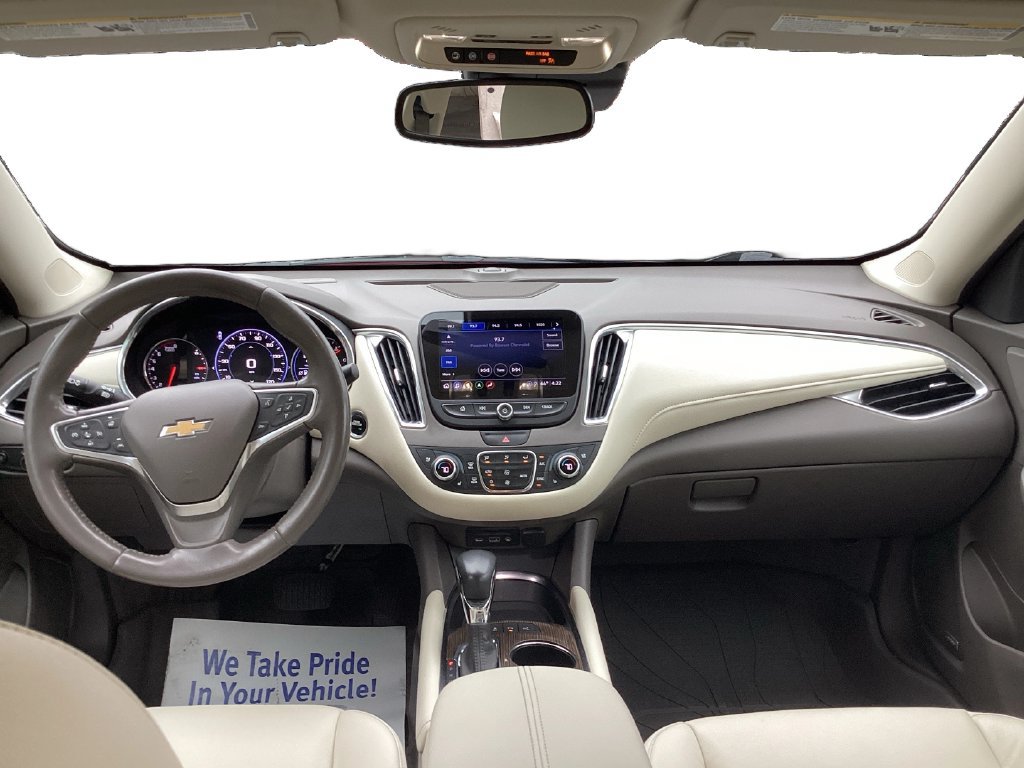 Used 2022 Chevrolet Malibu Premier FWD image 12
