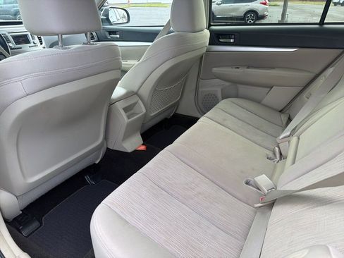 Used 2014 Subaru Outback 2.5i Premium image 18