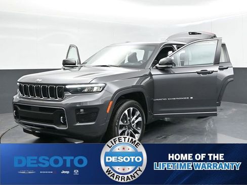 New 2025 Jeep Grand Cherokee Overland w/ Adv Protech Group III AWD/4WD image 36