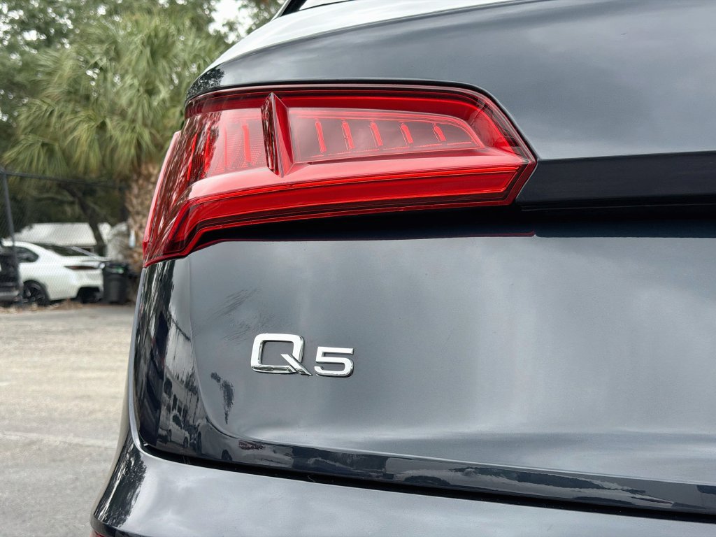 Used 2018 Audi Q5 2.0T Premium Plus w/ Premium Plus Package AWD/4WD image 10
