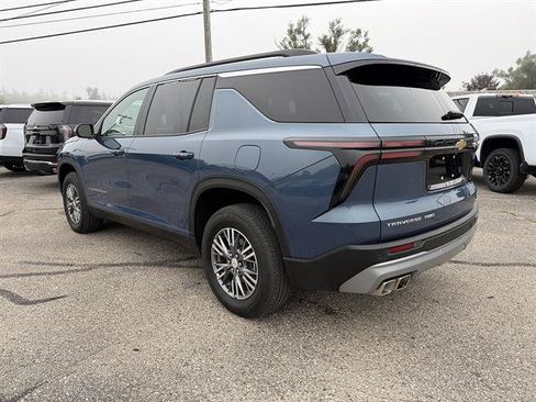 Used 2026 Chevrolet Traverse LT AWD/4WD image 6