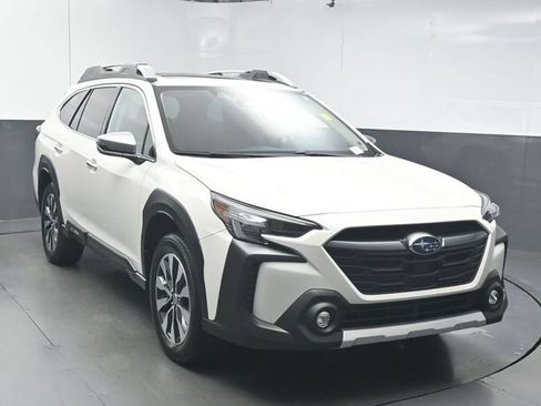 Used 2023 Subaru Outback Touring XT w/ Tech Package 2 AWD/4WD image 2